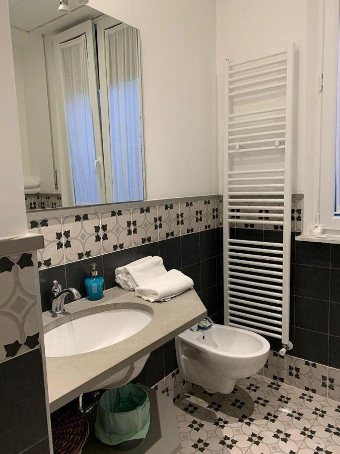 Bed & Breakfast Viale Italia 22 Follonica