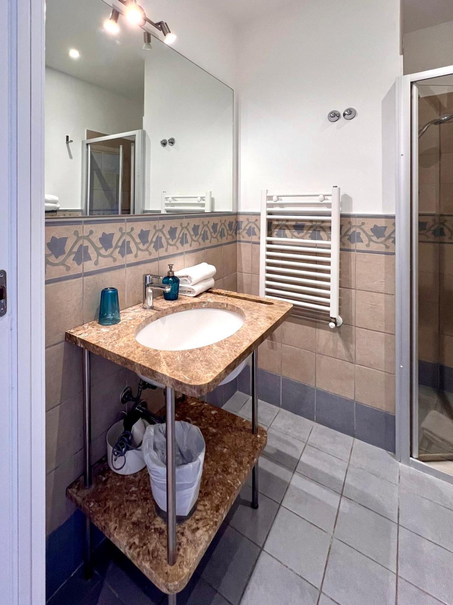 Viale Italia 22 Bed & Breakfast