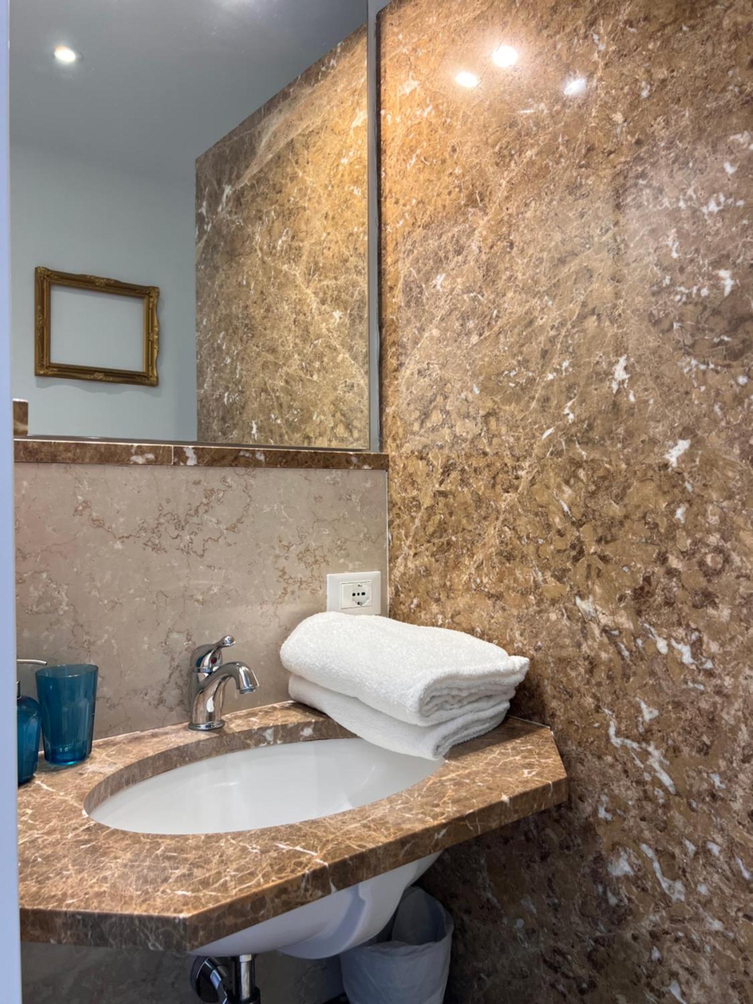 Bed & Breakfast Viale Italia 22 *