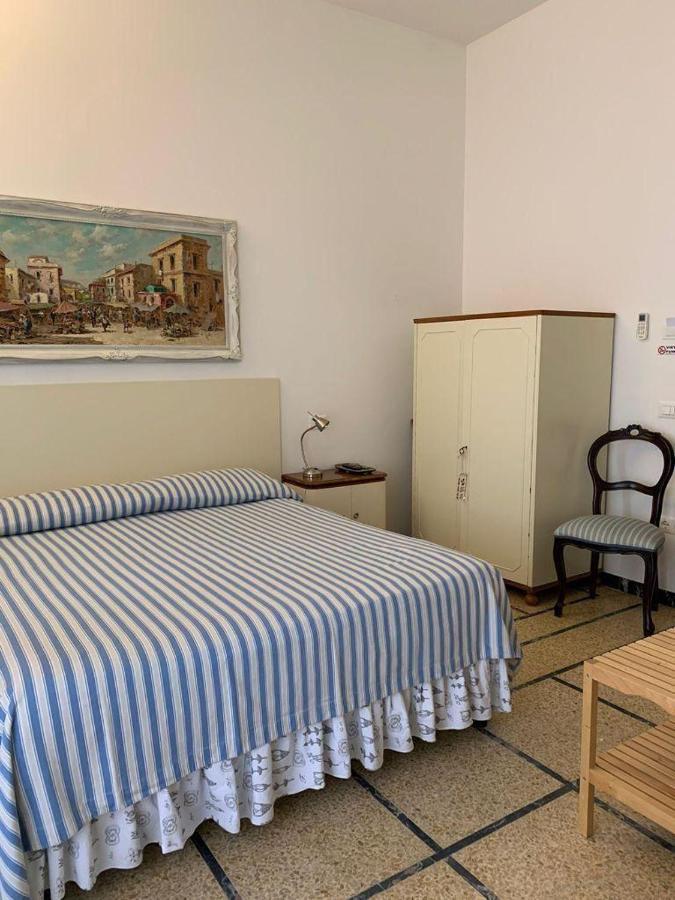 Viale Italia 22